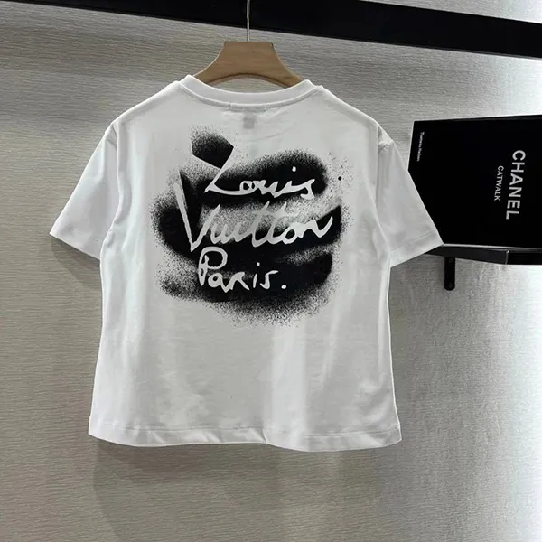 【お洒落で可愛い】ルイヴィトン スプレーTシャツ スーパーコピー 1AHK80