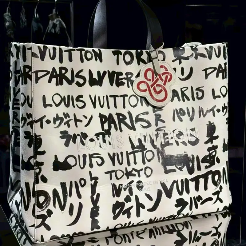 大人気新作 ルイヴィトン ショッパートートバッグ MM 偽物 NIGO ホワイト N40797