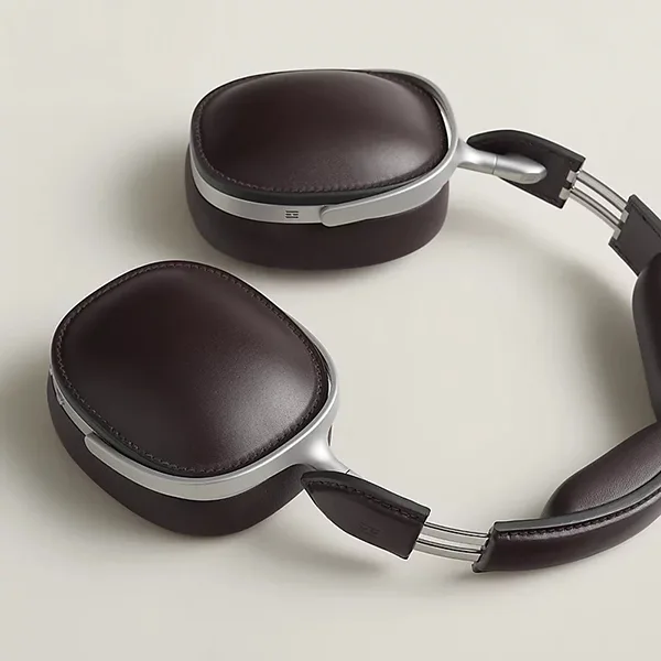 今期大注目の一品☆エルメス ヘッドフォン 偽物 レザーで上品に♪H0009307