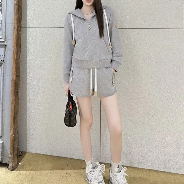 【モノトーンカラーが上品♪】ルイヴィトン 偽物★フーディ 1AIAFX