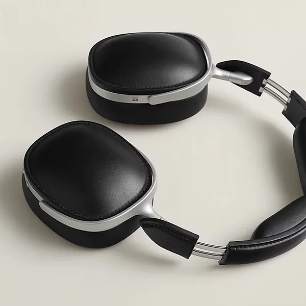 今期大注目の一品☆エルメス ヘッドフォン 偽物 レザーで上品に♪H0009307