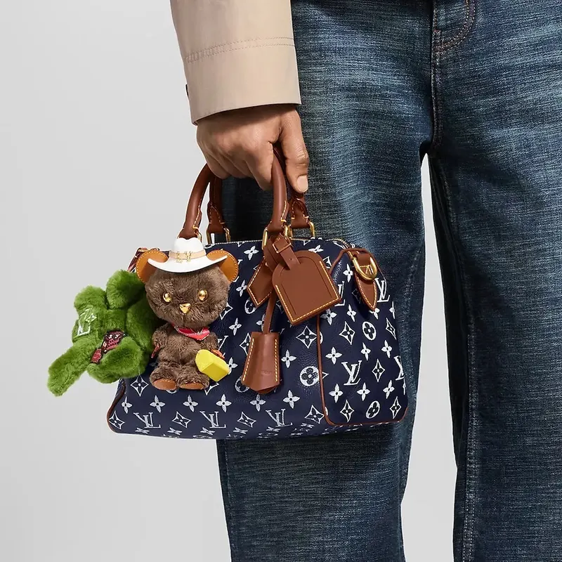 【可愛い】ルイヴィトン バッグ チャームLV ルイ ベア 並行輸入品 4色 M03176