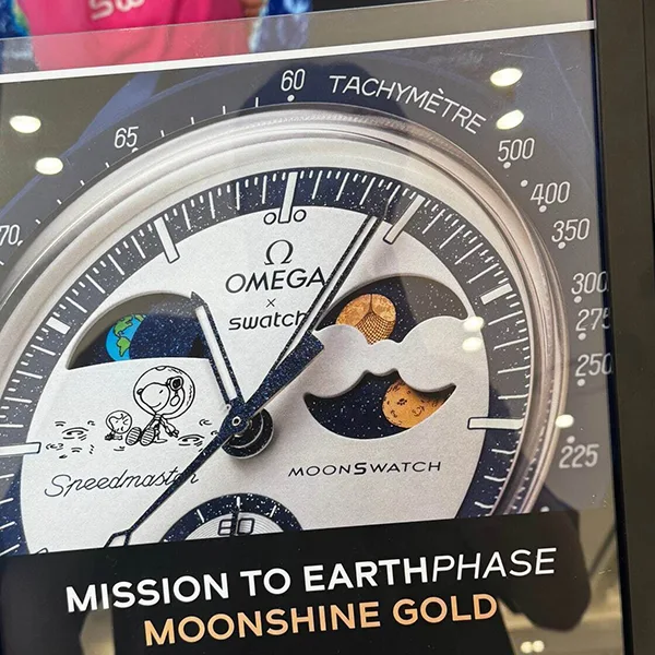 最新限定【Swatch オメガ Snoopy】MOONSWATCH MISSION TO EARTHPHASE★SO33N701L