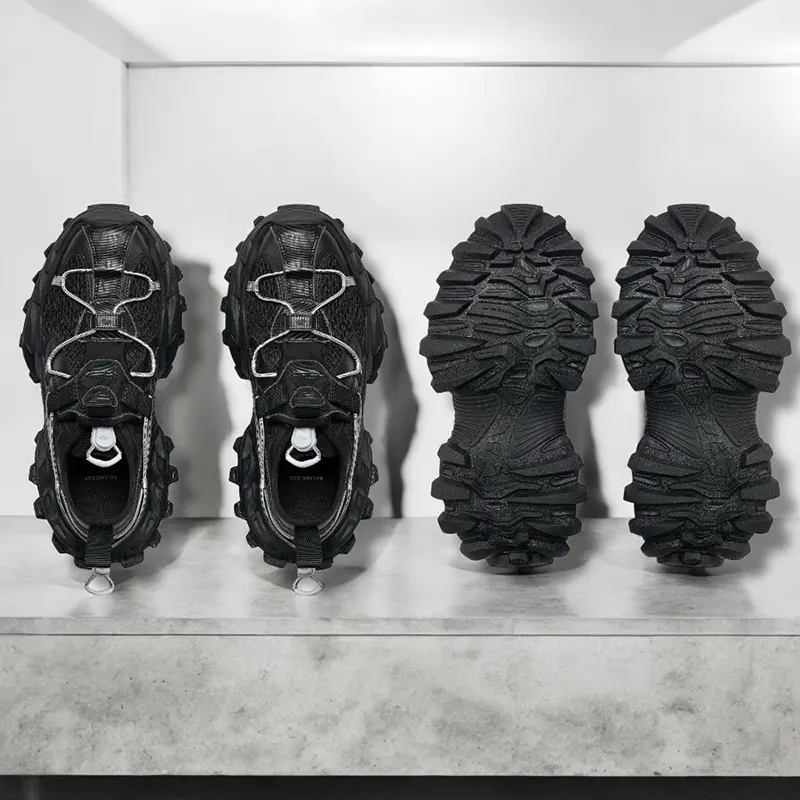 入手困難品！バレンシアガ スーパーコピー Hike Sneaker スニーカー 送料込