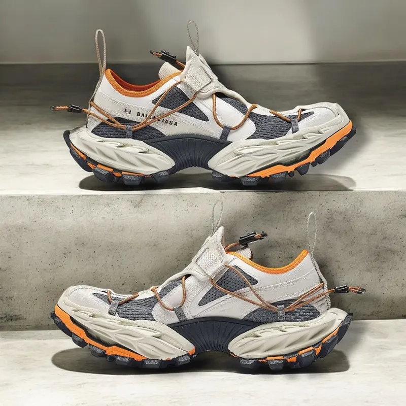 入手困難品！バレンシアガ スーパーコピー Hike Sneaker スニーカー 送料込